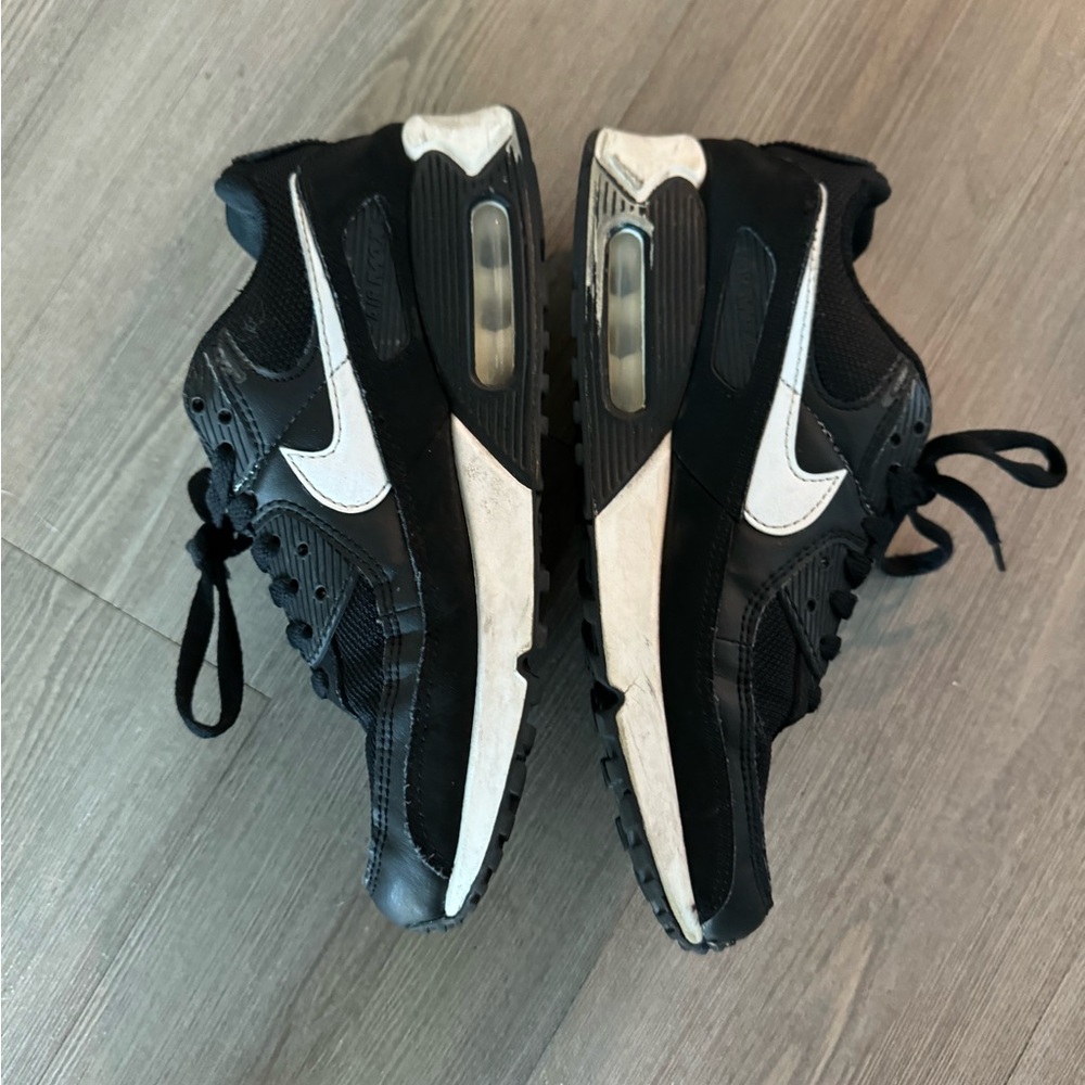 Black Nike Air Max Sneakers